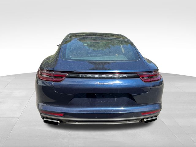 2019 Porsche Panamera 4 8