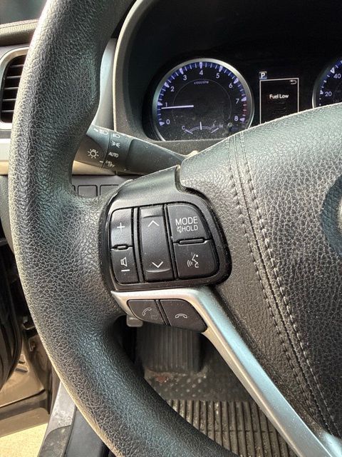 2019 Toyota Highlander XLE Gray at Spitzer Acura