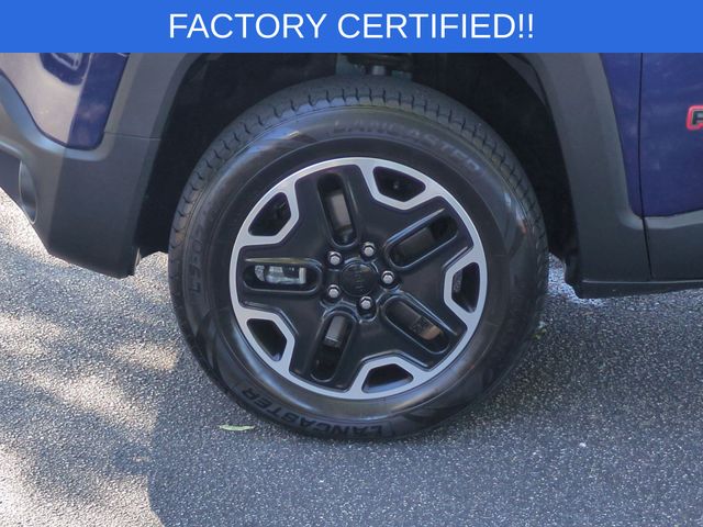 Used 2017 Blue Jeep Trailhawk image 10