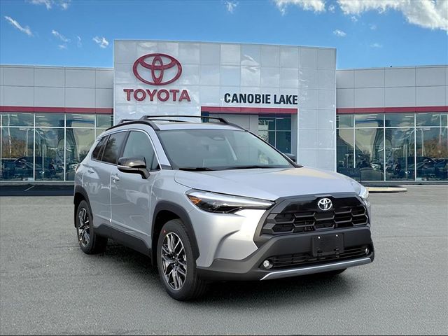 2026 Toyota Corolla Cross XLE's photo