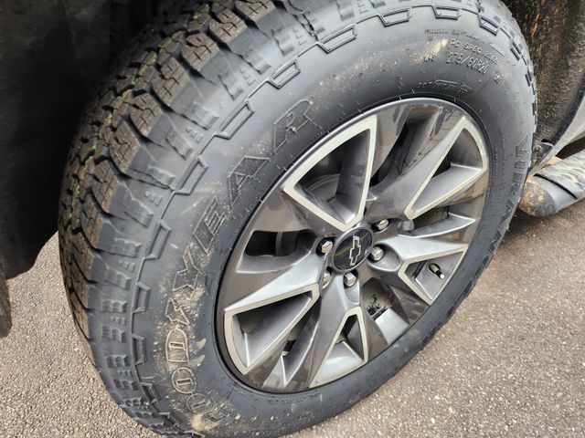 2024 Chevrolet Suburban Z71 Black at Cook Ford