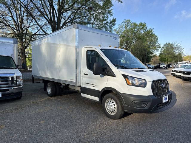 New 2026 Oxford White Ford Cutaway image 9