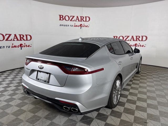 2018 Silky Silver Kia Stinger Base RWD Sedan