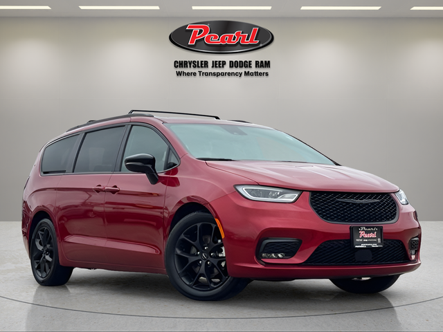 2025 Chrysler Pacifica Limited FWD