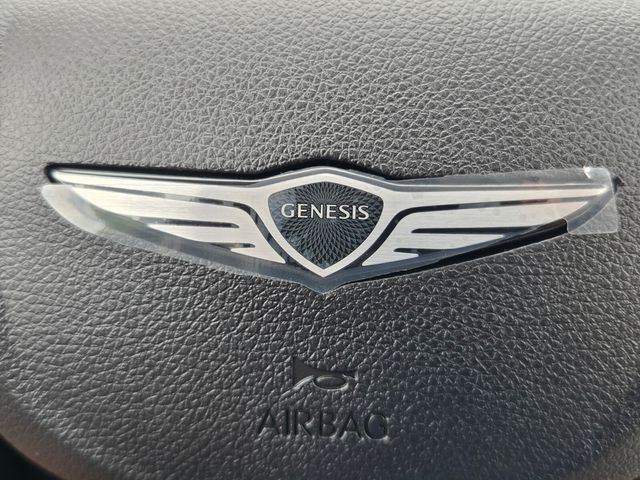 2027 Genesis Gv70