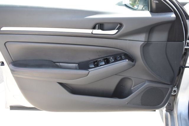 Used 2024 Nissan Altima Sedan