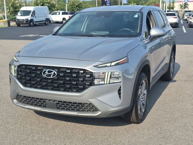 Used 2023 Silver Hyundai SE image 7