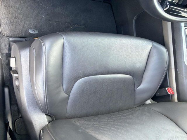 Used 2025 Kia Carnival Van
