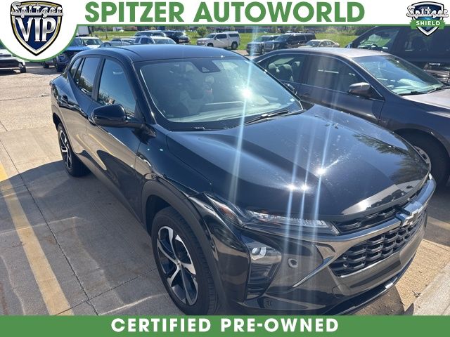 Mosaic Black Metallic 2024 Chevrolet Trax RS with 1RS FWD SUV / Crossover Front-Wheel Drive 6-Speed Automatic