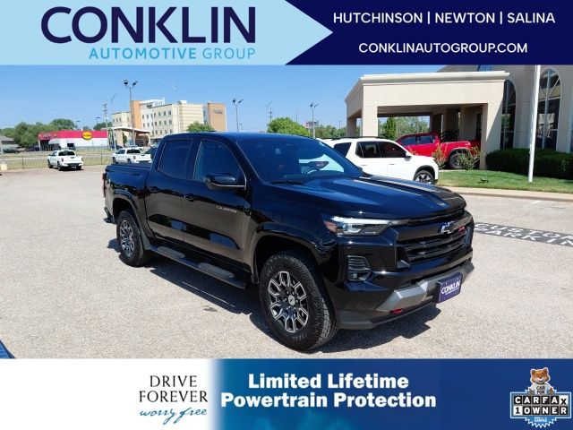 Black 2025 Chevrolet Colorado Pickup Truck Four-Wheel Drive 8-Speed Automatic
