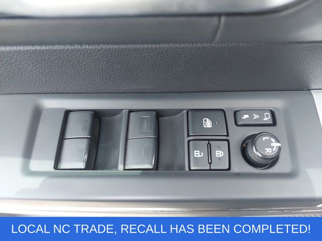Used 2022 Black Toyota Platinum image 28
