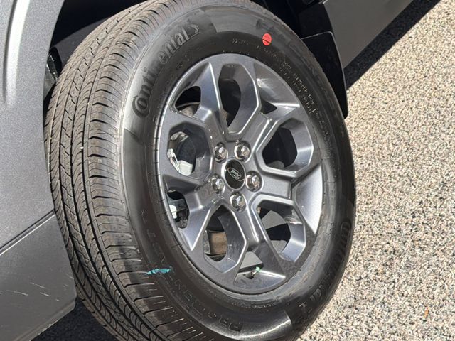 New 2026 Gray Ford XLT image 8