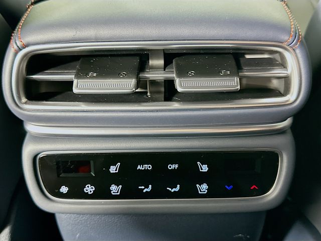 Thumbnail: 2026 Genesis GV80 - 18