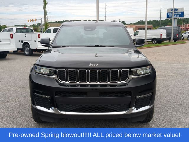 Used 2024 Diamond Black Jeep Limited image 16