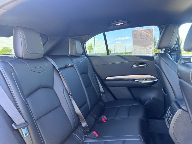 2024 Cadillac XT4 AWD Premium Luxury