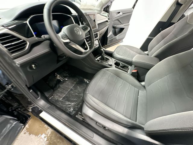 2026 Volkswagen Taos 1.5T SE Black Black at Subaru and VW of Moon Township