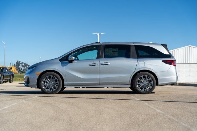 2025 Honda Odyssey Touring 4