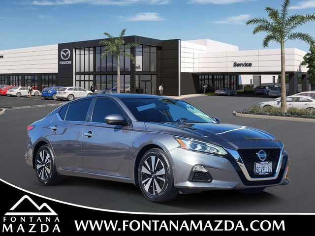 2022 Nissan Altima 2.5 SV