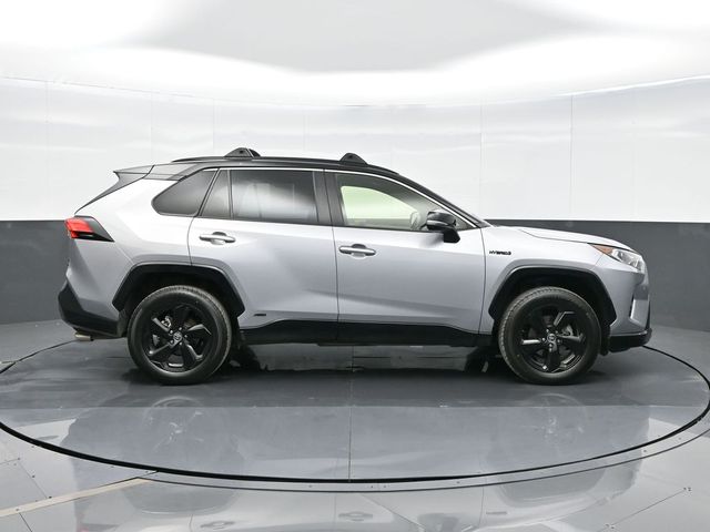 2020 Toyota RAV4 Hybrid XSE 10