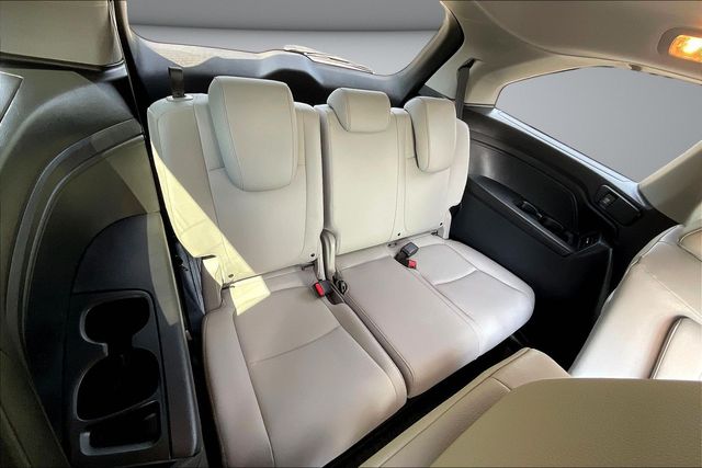 Used 2022 Honda Odyssey Van