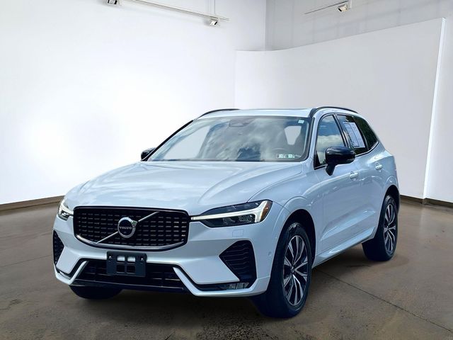 2023 Volvo XC60 B5 Plus Dark Theme