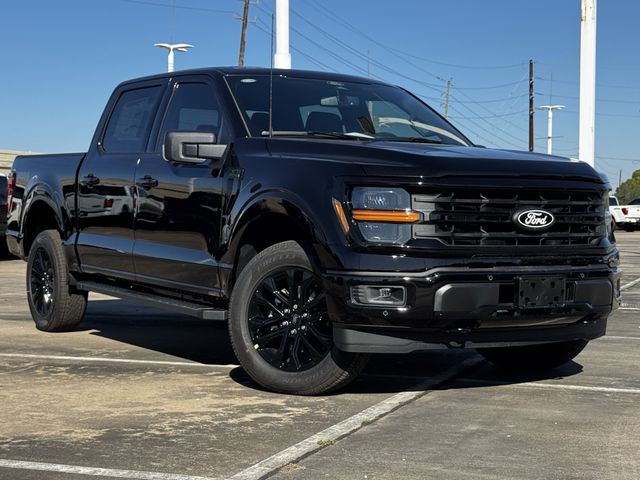 New 2026 Black Ford XLT image 2