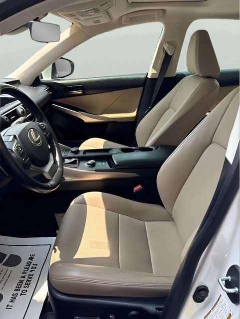 LexusIS8