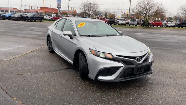 2021 Toyota Camry SE 2