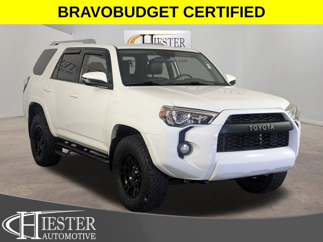 Super White 2018 Toyota 4Runner SR5 Premium 4WD SUV / Crossover Four-Wheel Drive 5-Speed Automatic Overdrive