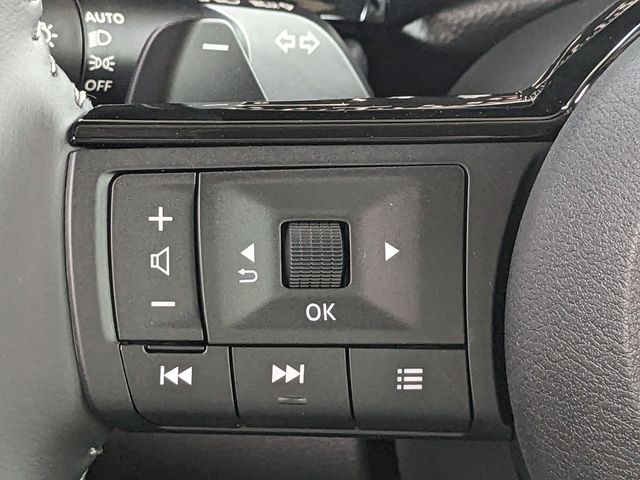 2025 Nissan Pathfinder SL photo 24