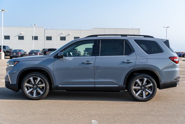 2025 Honda Pilot Touring 4