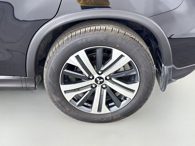 MitsubishiOutlander Sport36