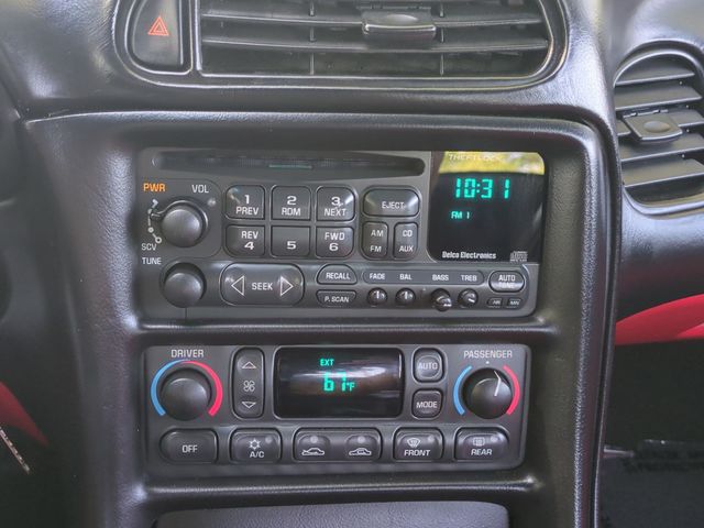 Used 2001 Red Chevrolet Z06 image 21