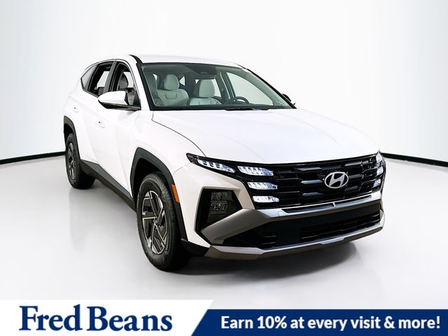 Creamy White Pearl 2026 Hyundai Tucson Hybrid Blue AWD SUV / Crossover All-Wheel Drive 6-Speed Automatic