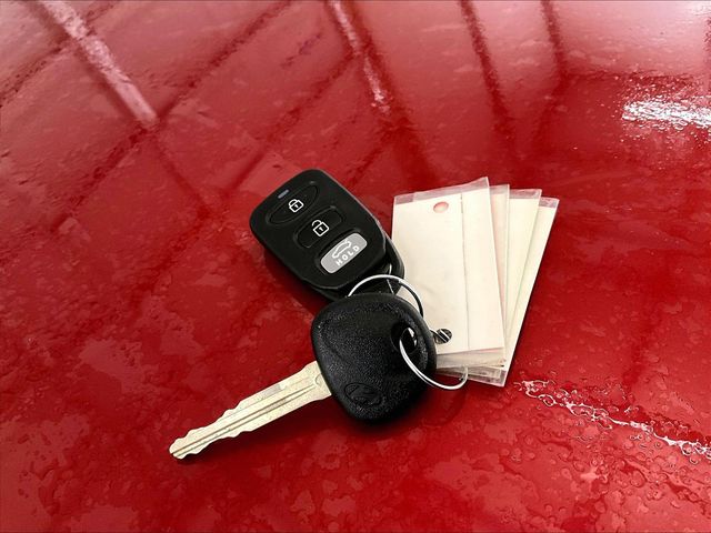 2020 Hyundai Elantra SE Red at Phil Fitts Ford