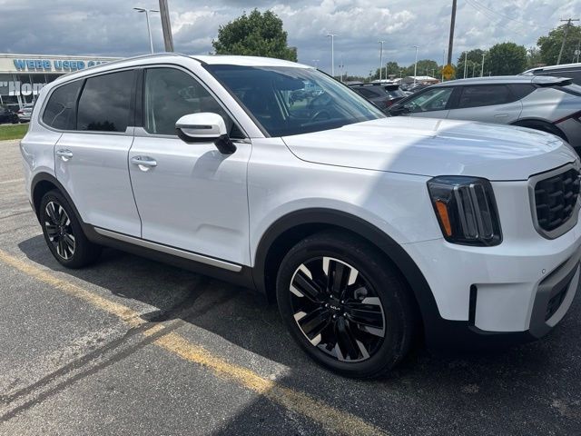 Glacial White Pearl 2023 Kia Telluride SUV / Crossover All-Wheel Drive 8-Speed Automatic