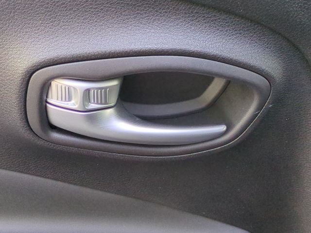 Used 2017 Blue Jeep Trailhawk image 28