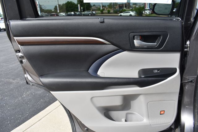 Used 2016 Toyota Highlander SUV