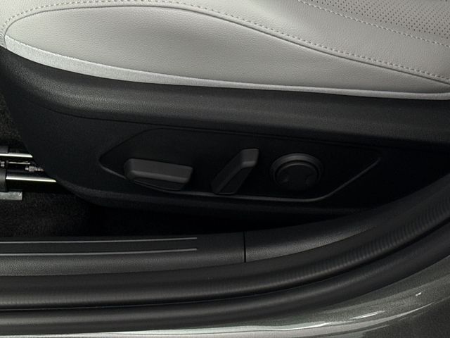 New 2025 Hyundai Elantra Hybrid For Sale in Indianapolis, IN