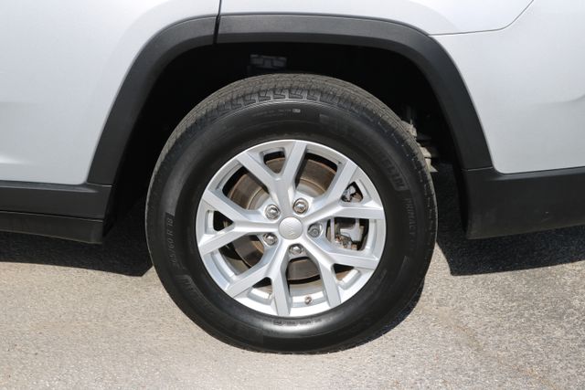 Used Car 2023 Jeep Grand Cherokee L  Limited For Sale Under $35,000 In Austin, Texas