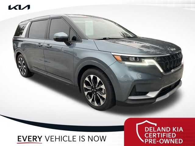 2023 Kia Carnival EX's photo
