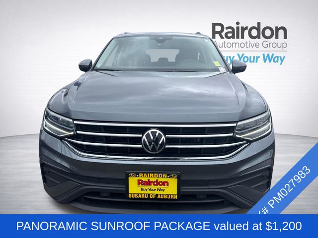 View vehicle photo 2