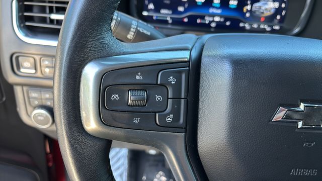 Used 2022 Red Chevrolet Z71 image 23