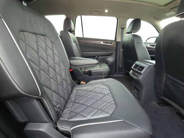 2024 Volkswagen Atlas 2.0T SEL Premium R-Line:169225A