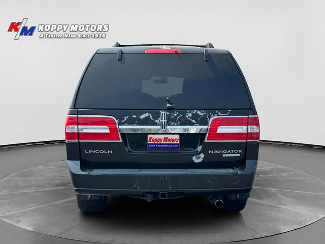 2011 Lincoln Navigator Base - Tuxedo Black Metallic exterior view 4
