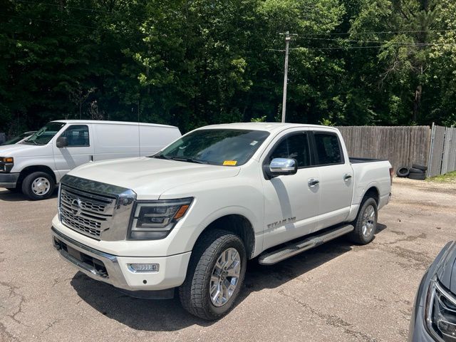 2020 Nissan Titan SL Crew Cab 4WD
