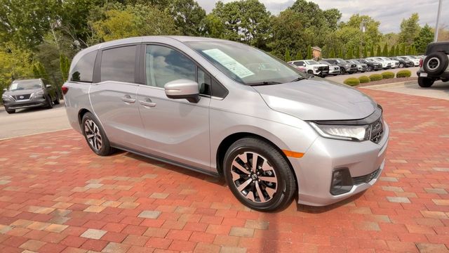 Used 2025 Honda Odyssey Van