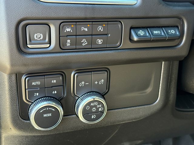 Used 2024 White GMC AT4 image 23