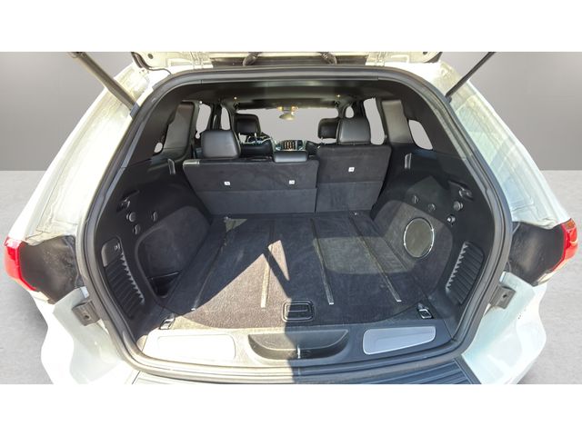 Used 2017 White Jeep Trailhawk image 32