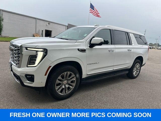 Summit White 2025 GMC Yukon XL SUV / Crossover Four-Wheel Drive